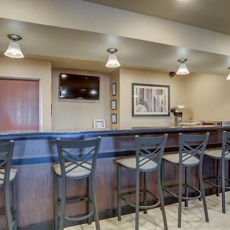 Cobblestone Inn & Suites-Kersey Exterior photo